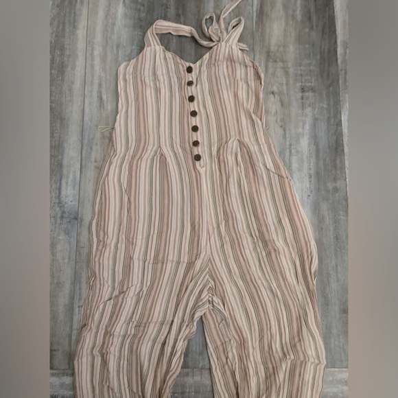 American Eagle halter jumpsuit size XL - Picture 3 of 7